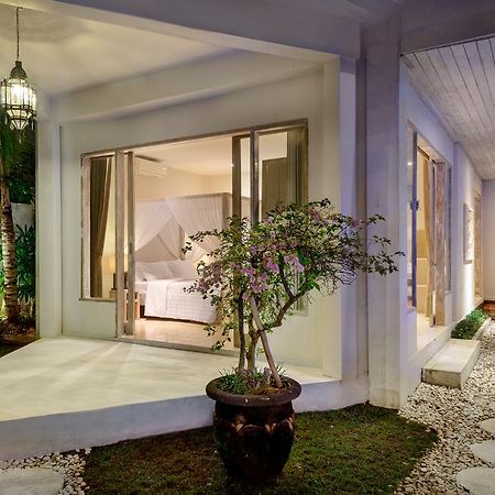 Adinda Balangan Beach Villa Jimbaran Exteriör bild