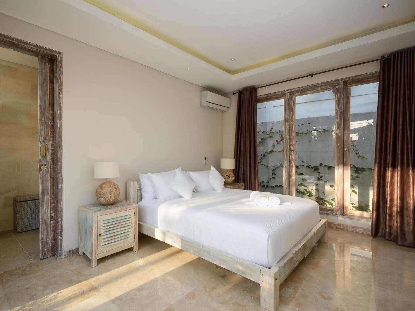 Adinda Balangan Beach Villa Jimbaran Exteriör bild