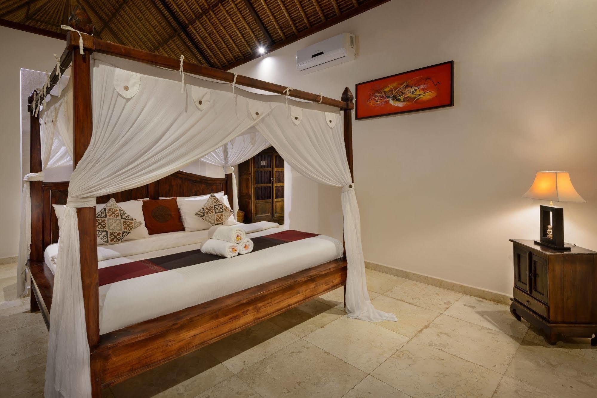 Adinda Balangan Beach Villa Jimbaran Exteriör bild