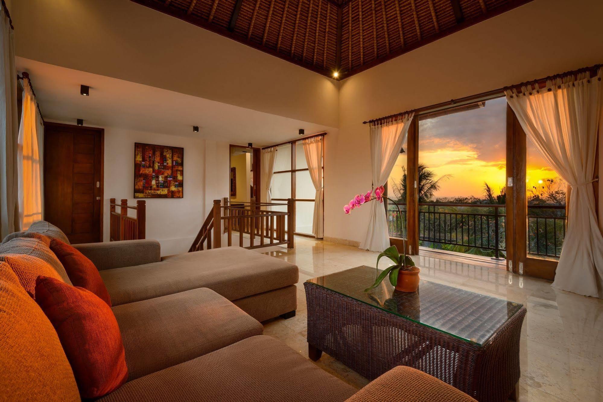 Adinda Balangan Beach Villa Jimbaran Exteriör bild