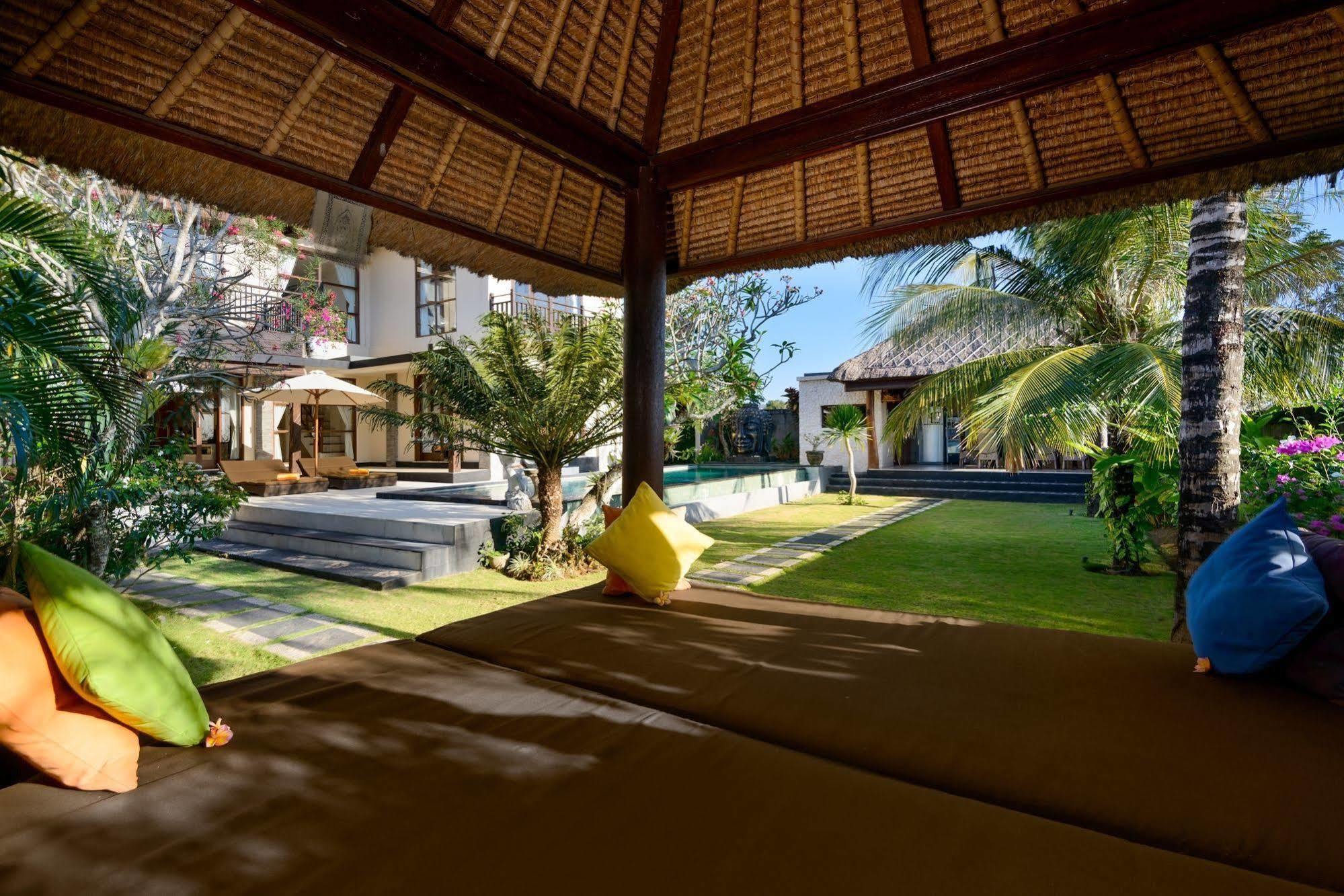 Adinda Balangan Beach Villa Jimbaran Exteriör bild